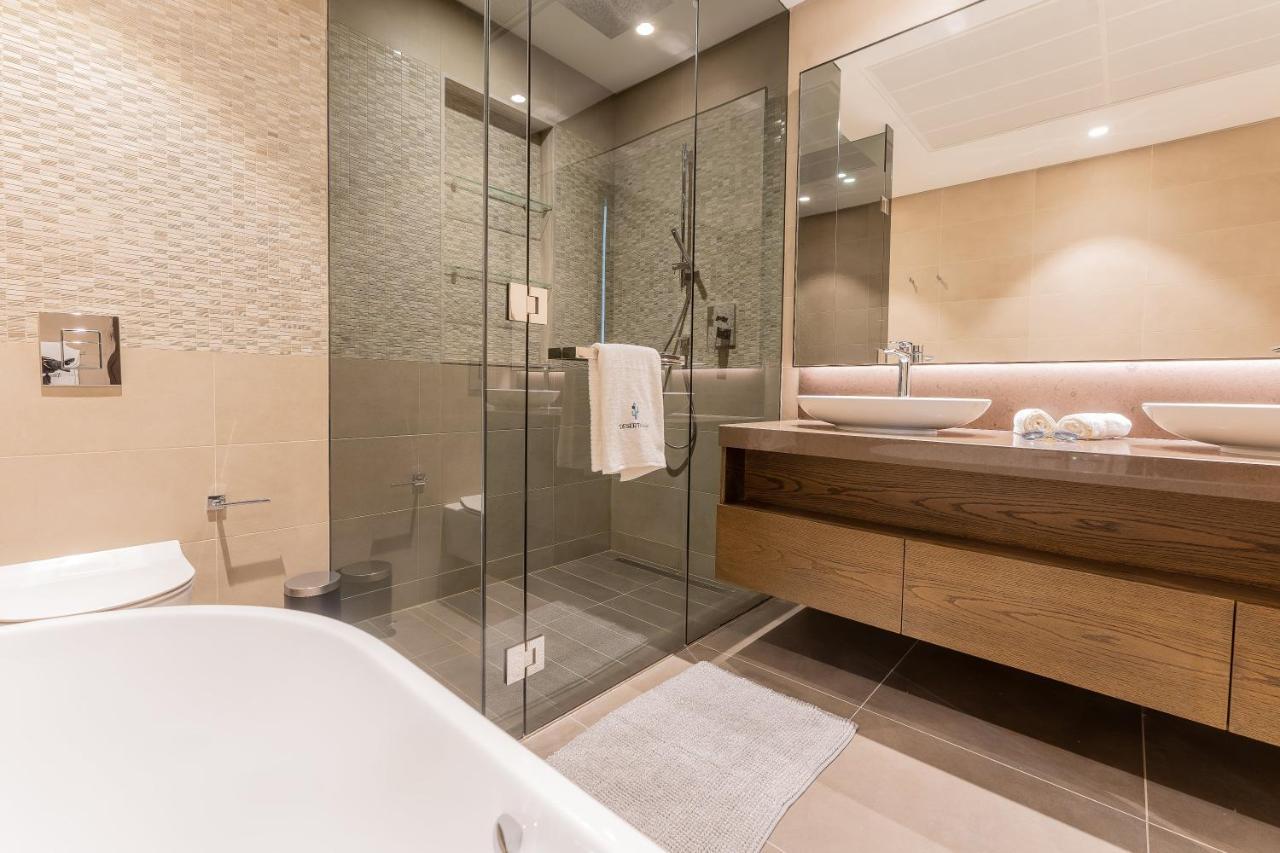 Desert Living Luxury Condo - Jumeirah Living Marina Gate Dubai Luaran gambar